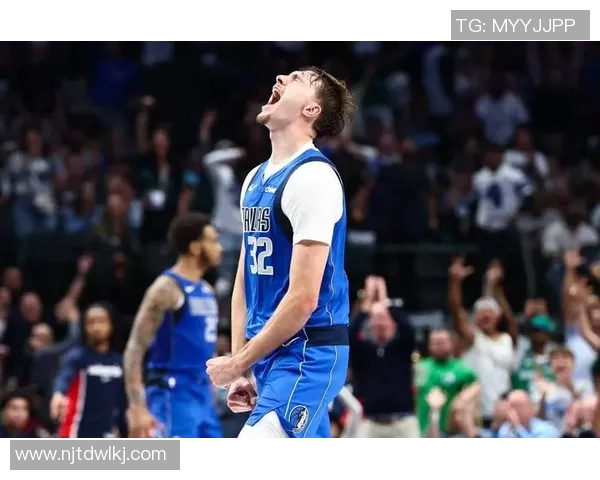 [2026年02月13日]独行侠新秀AJ-约翰逊球衣不合身引调侃 球队8号战袍背后是重建决心